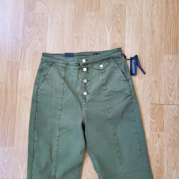 Blank NYC | 'The Delancey' Wide Leg Flared Jeans - [size 30x34 in Green] - Picture 6 of 15